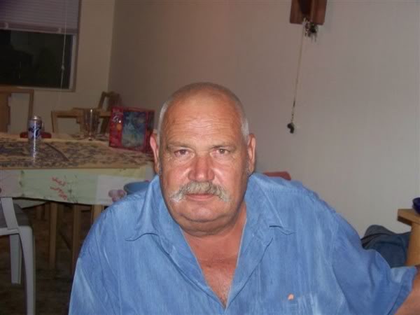 RobertJ477