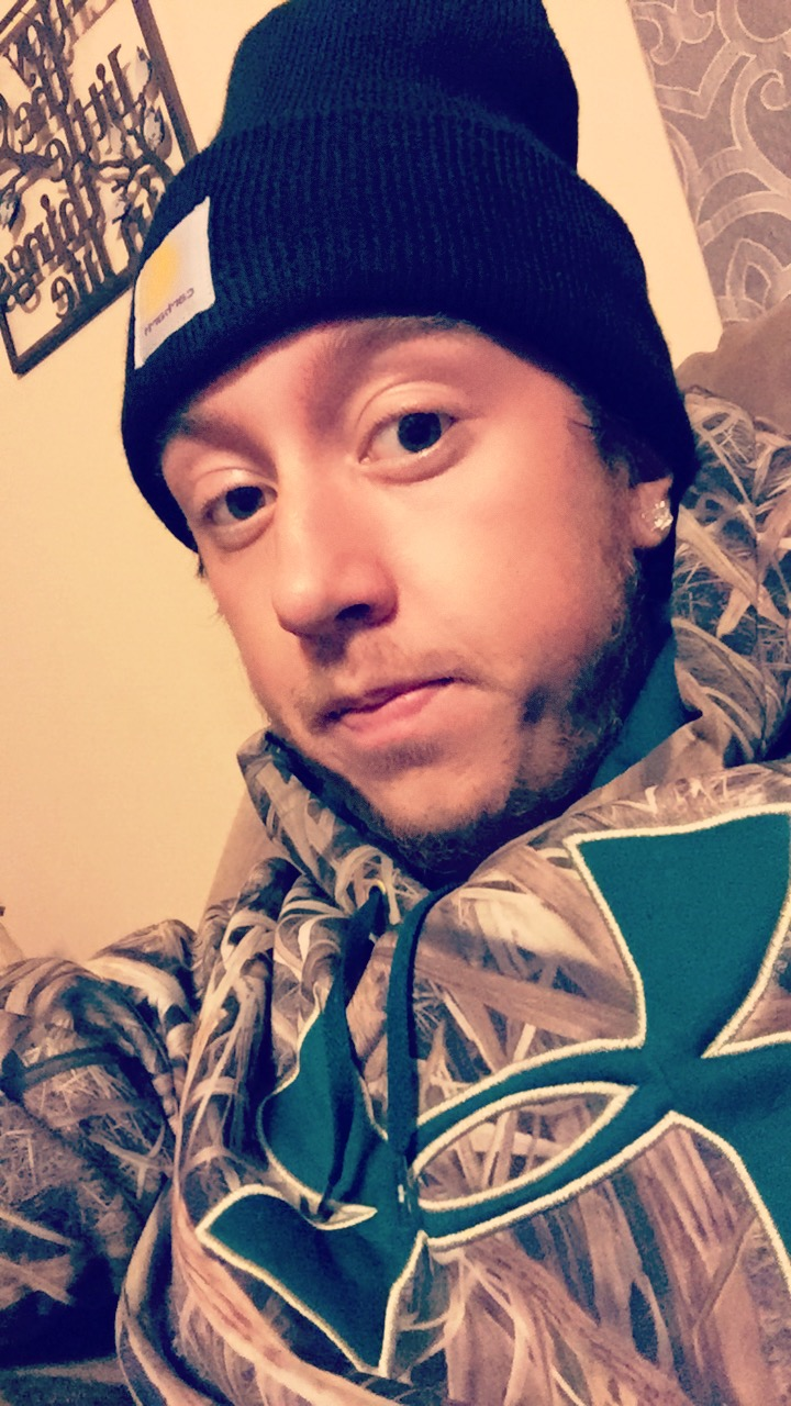 COUNTRYBOYLOU