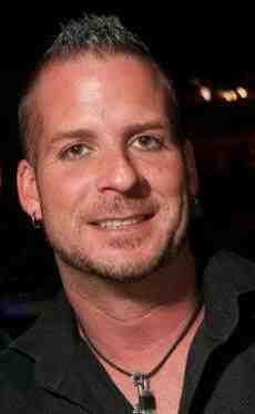Michael8378