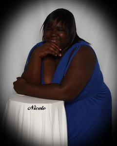 Niccole16